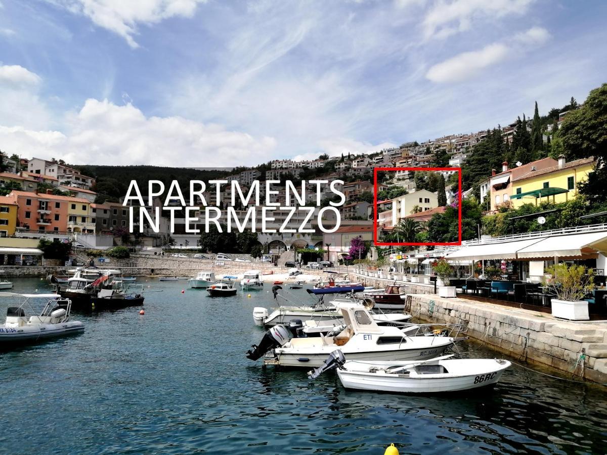 Apartment Layla - Intermezzo With Sea View In Center Of 라벡 외부 사진