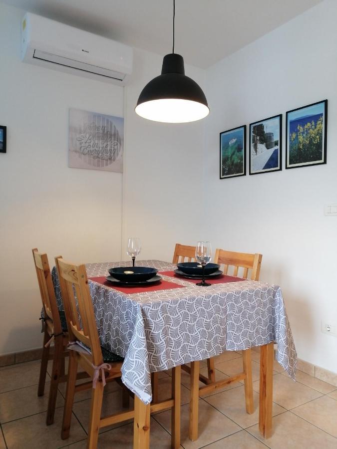 Apartment Layla - Intermezzo With Sea View In Center Of 라벡 외부 사진