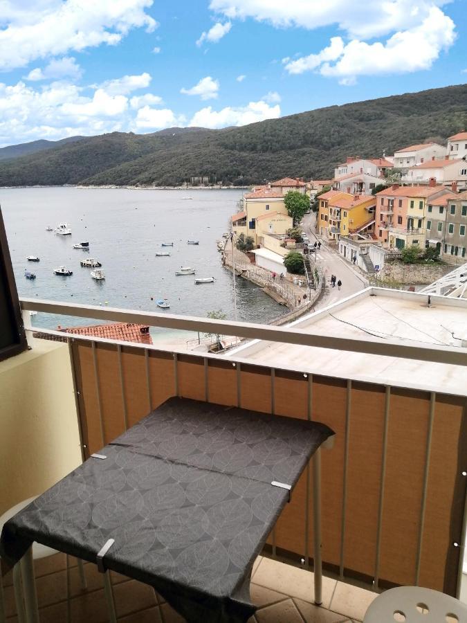 Apartment Layla - Intermezzo With Sea View In Center Of 라벡 외부 사진